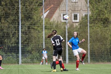 Bild 38 - wBJ SH-Pokalfinale  Holstein-Kiel - SV Viktoria : Ergebnis: 1:0